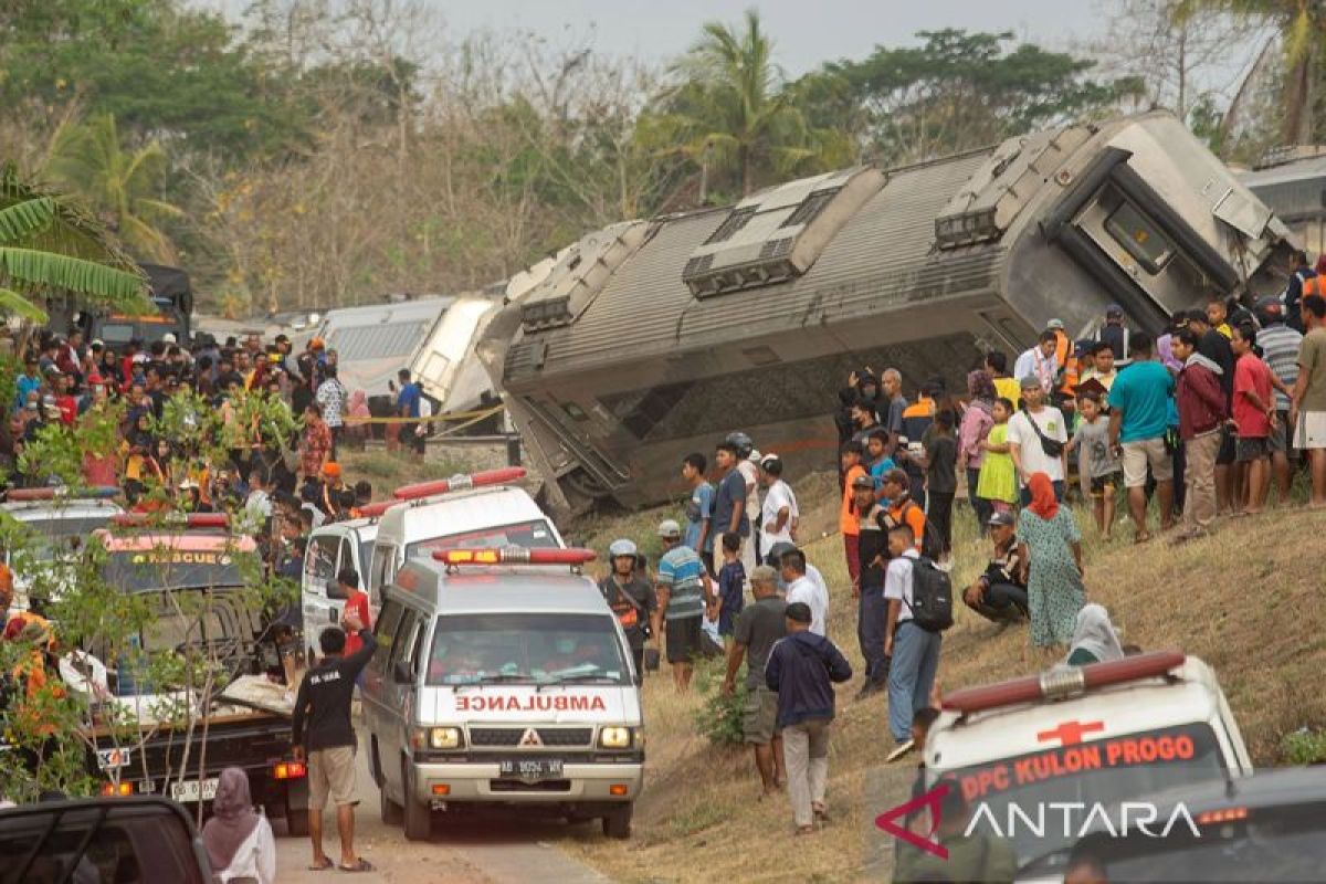 KA Argo Semeru anjlok di lintasan Stasiun Sentolo-Wates siang ini