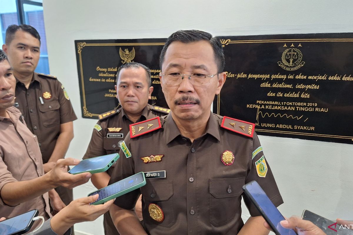 Belum dapat laporan, Kajati Riau: Tahanan boleh dibawa keluar jika kondisi darurat