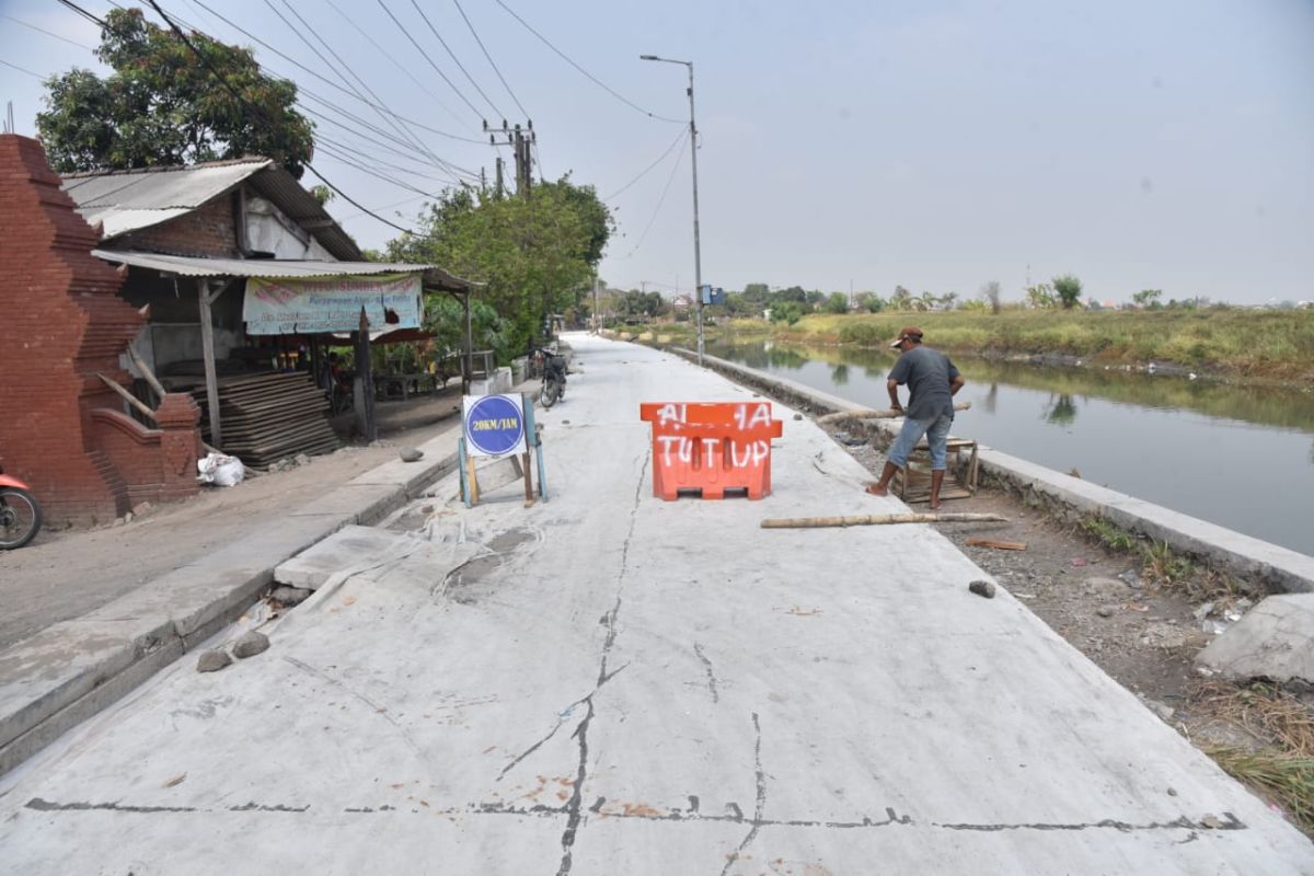 Pemkab Sidoarjo percepat betonisasi Tulangan-Durung Bedug