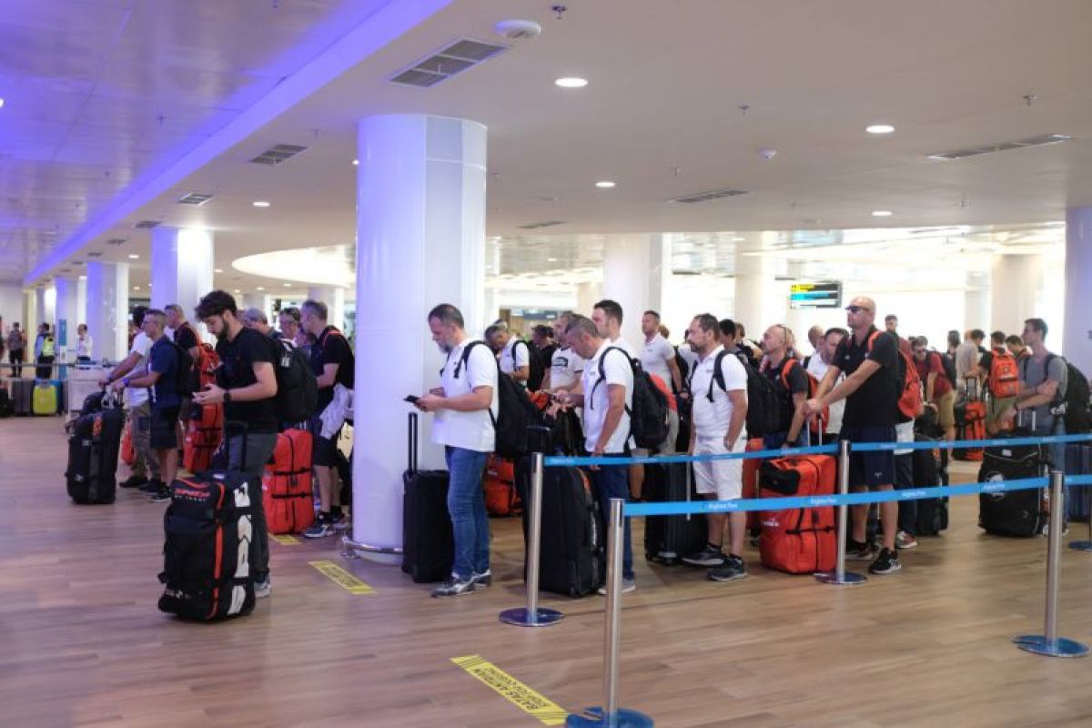 Penumpang Bandara Lombok tembus 10 ribu saat MotoGP