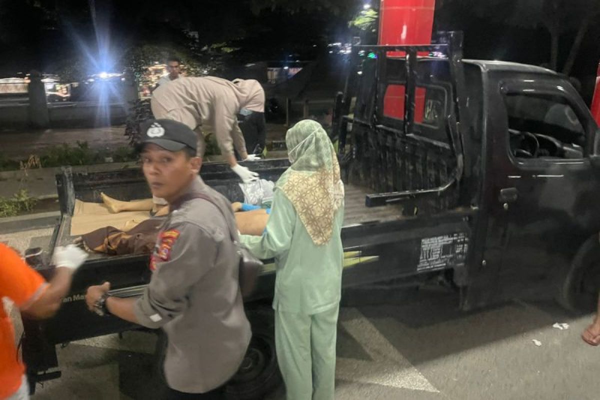 Dua tewas, motor vs truk adu jangkrik di Lombok Utara