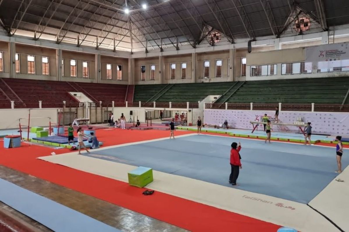 Ratusan atlet dari 18 provinsi ramaikan kejurnas senam Pra-PON 2024 di Surabaya