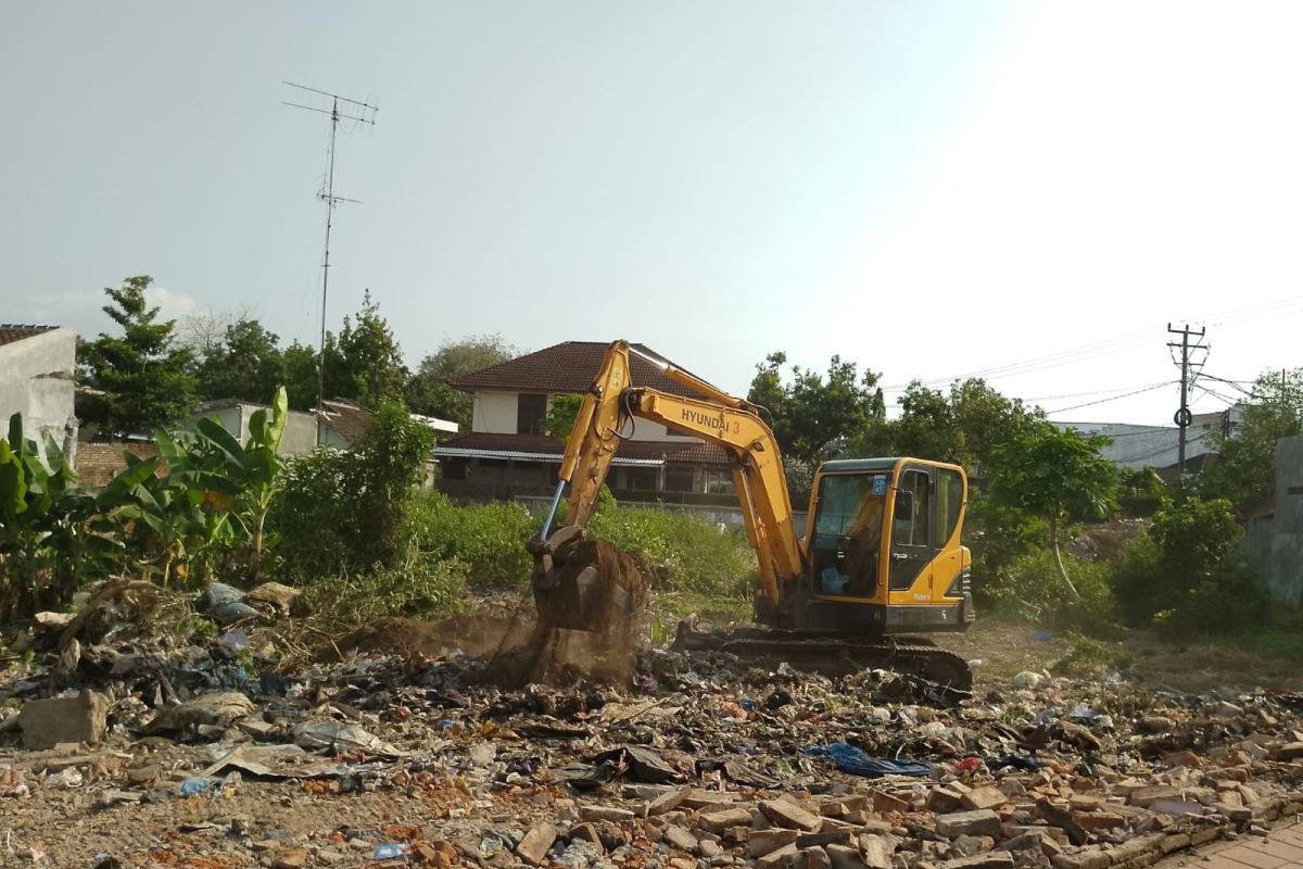 Pemkot Mataram respons keluhan gunungan sampah di Karang Baru