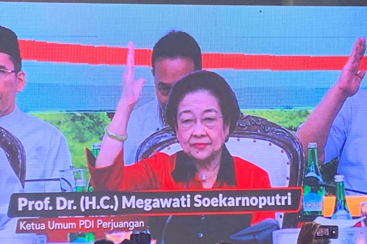 Megawati Soekarnoputri umumkan Mahfud MD sebagai bakal cawapres pendamping Ganjar Pranowo