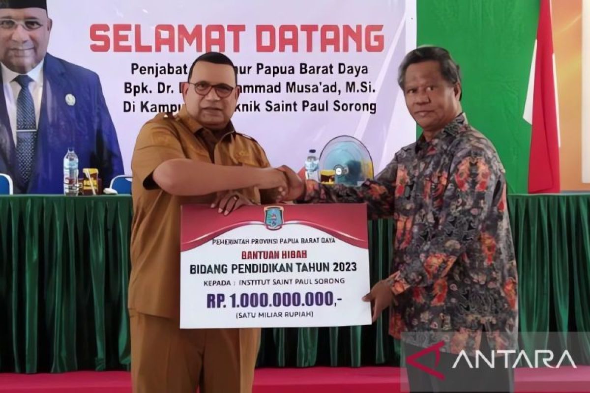 Pemprov PBD Hibahkan Rp11,1 Miliar Untuk Perguruan Tinggi Di Sorong ...