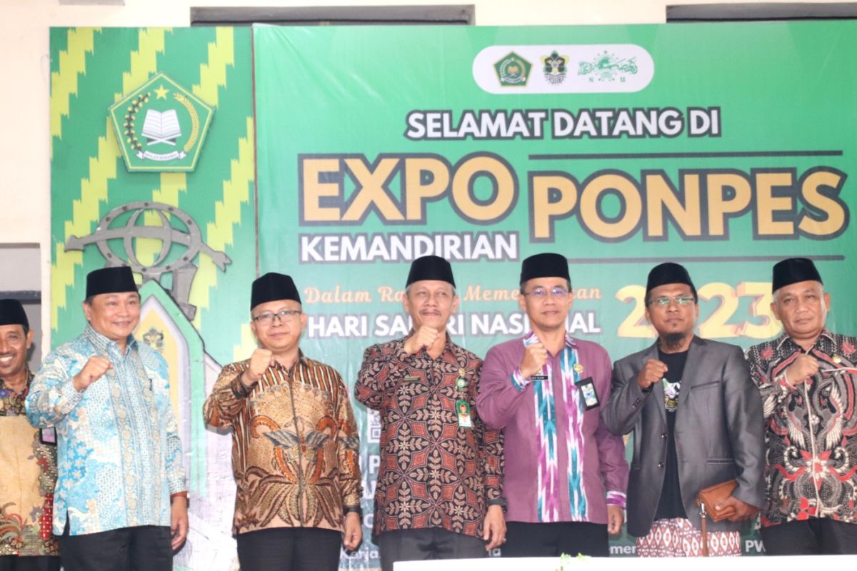 Ekspo dan seminar pesantren meriahkan Hari Santri Nasional di Kalbar