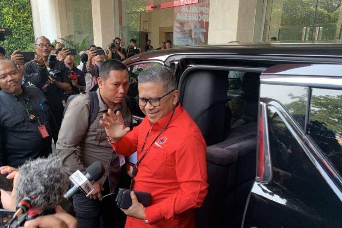 Hasto Kristiyanto tiba di DPP PDIP jelang penetapan bacawapres pendamping Ganjar