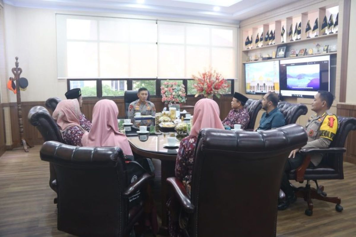 Polda Jambi dan Universitas Muhammadiyah bahas program kuliah S1 untuk anggota Polri
