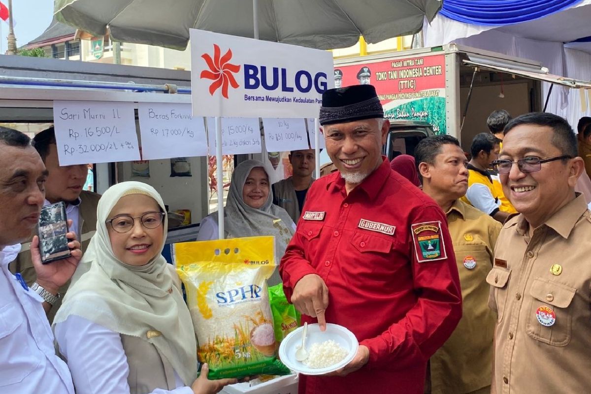 Bulog Sumbar angkat derajat beras SPHP usai isu beras sintetis