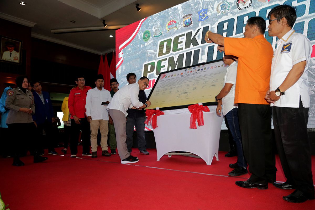 Kota Surabaya komitmen wujudkan pelaksanaan pemilu damai di 2024