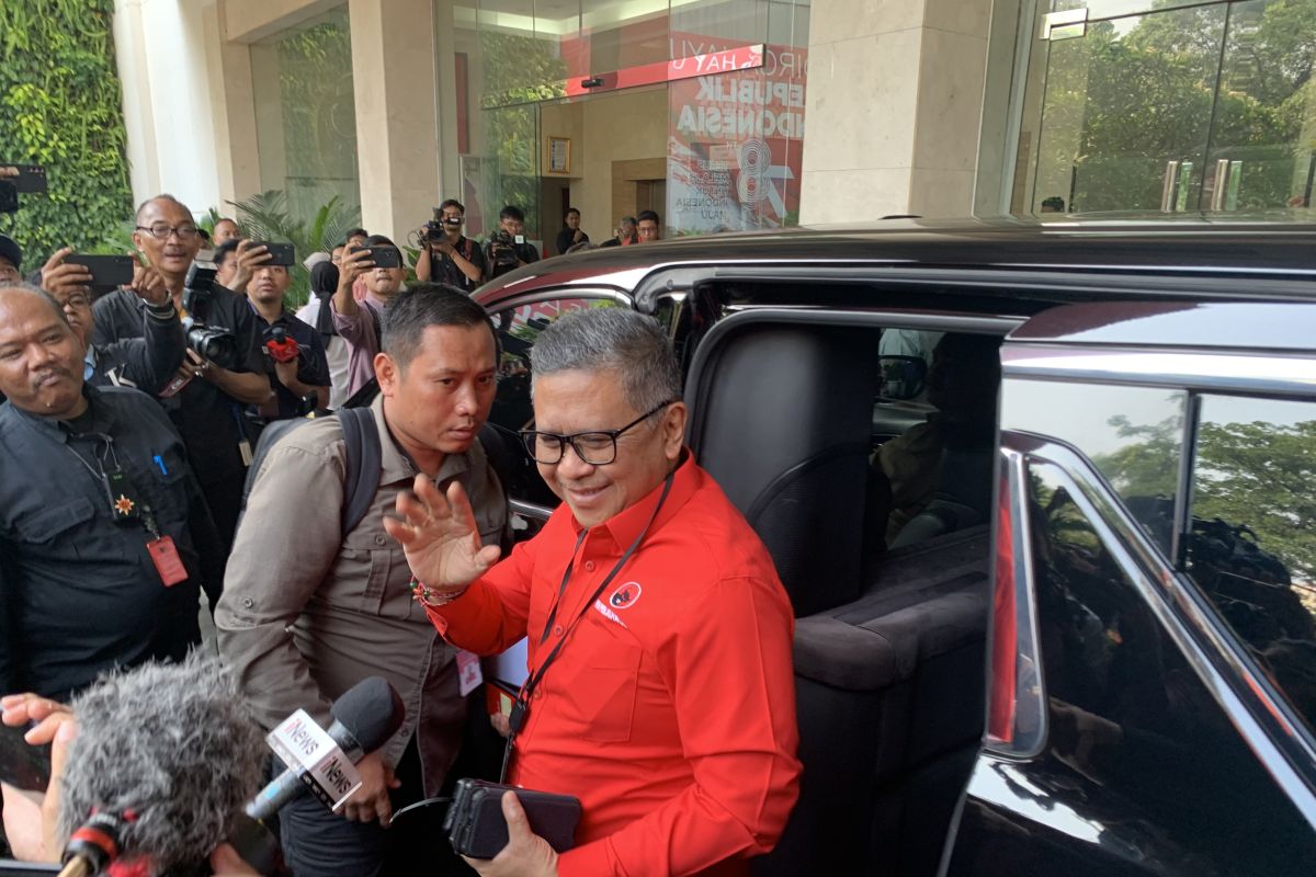Hasto: Ganjar bersama pasangan deklarasi bersama anak muda di Jakarta
