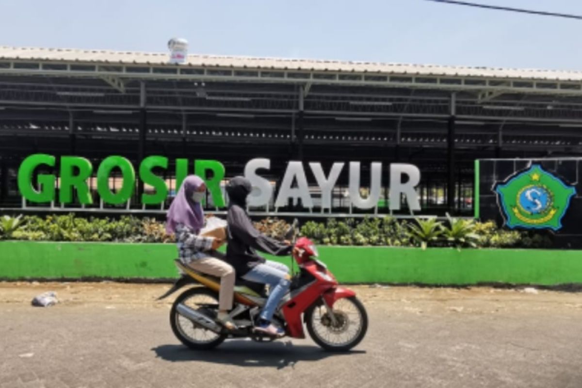 Pemkab Sidoarjo operasikan grosir sayur Pasar Porong