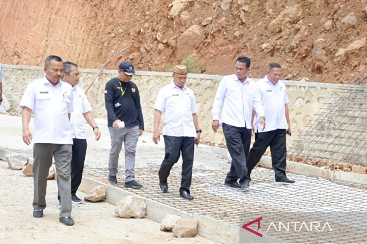 Pemkab Gorontalo awasi proyek fisik agar cepat selesai