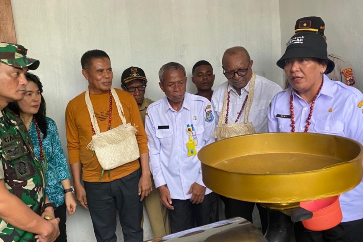 PJ Gubernur Papua minta warga Yapen menjaga kualitas kopi Ambaidiru
