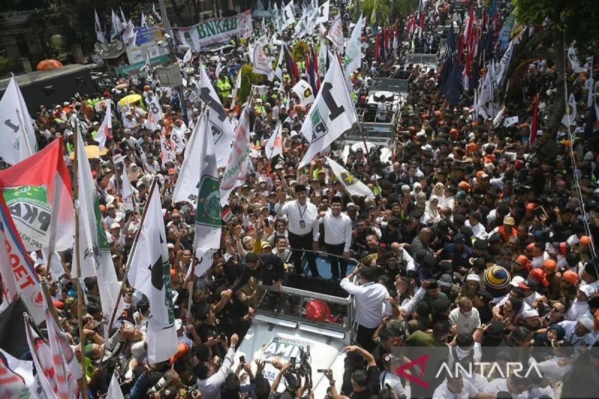 Anies-Muhaimin tiba di KPU RI