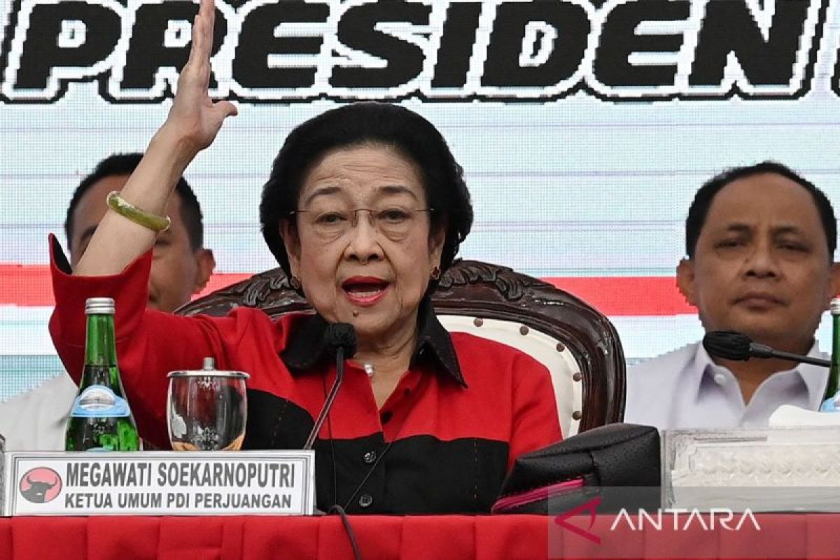 Ketum PDIP Megawati dan Ganjar tonton final Soekarno Cup di GBK