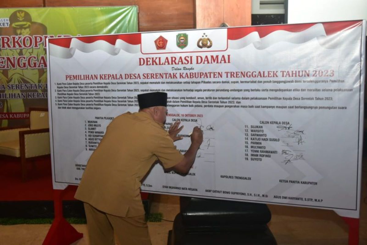 Wabup Trenggalek imbau warga jaga kamtibmas jelang pilkades serentak