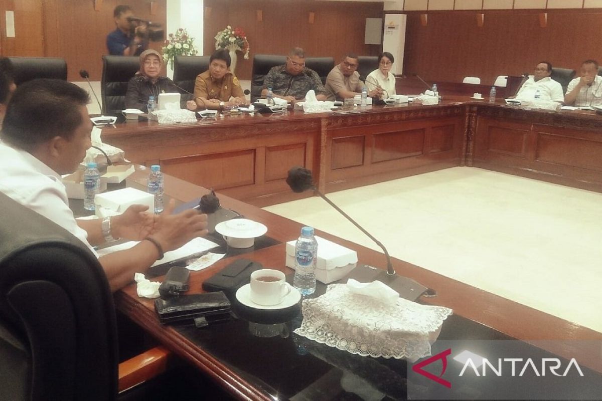 DPRD: Penyusunan Ranperda pajak dan retribusi tingkatkan PAD Maluku