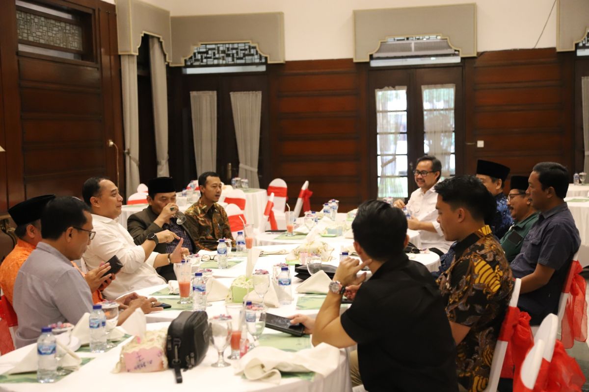 Pimpinan parpol-Wali Kota Surabaya komitmen jaga kondusifitas Pemilu