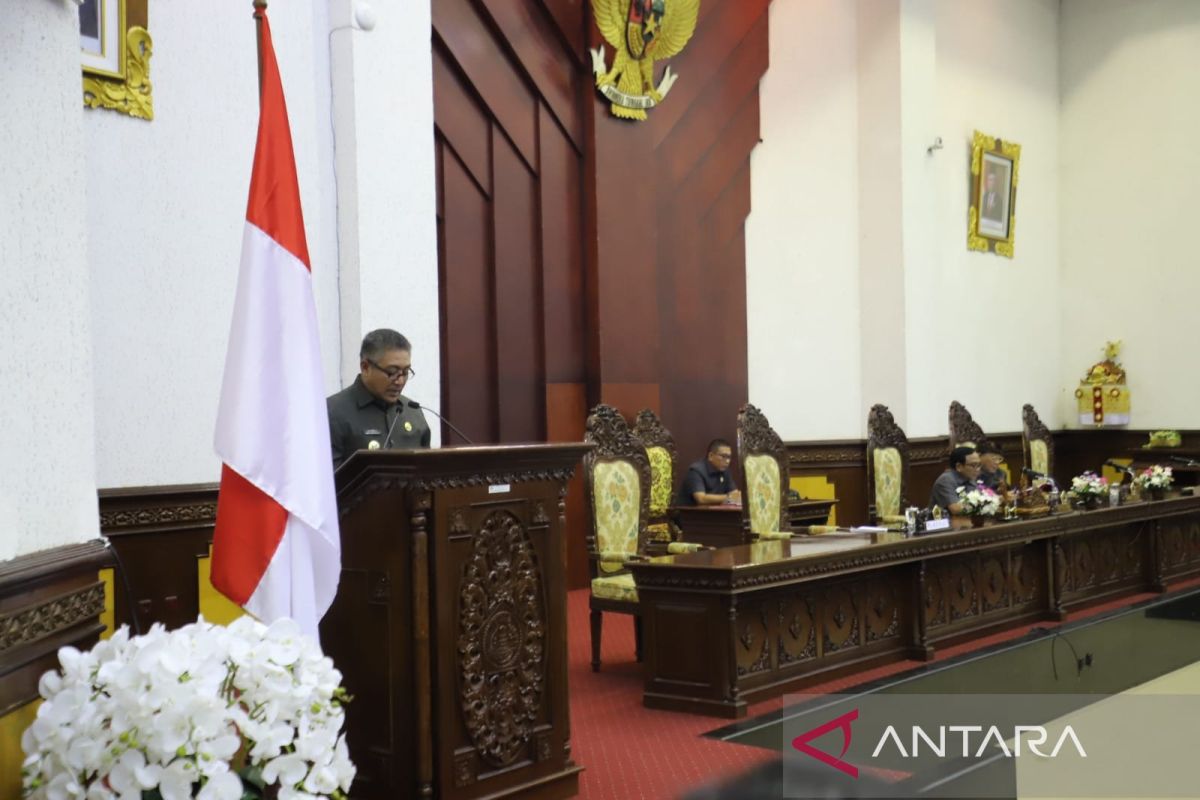 Bupati Gianyar menjawab pandangan fraksi atas APBD 2024