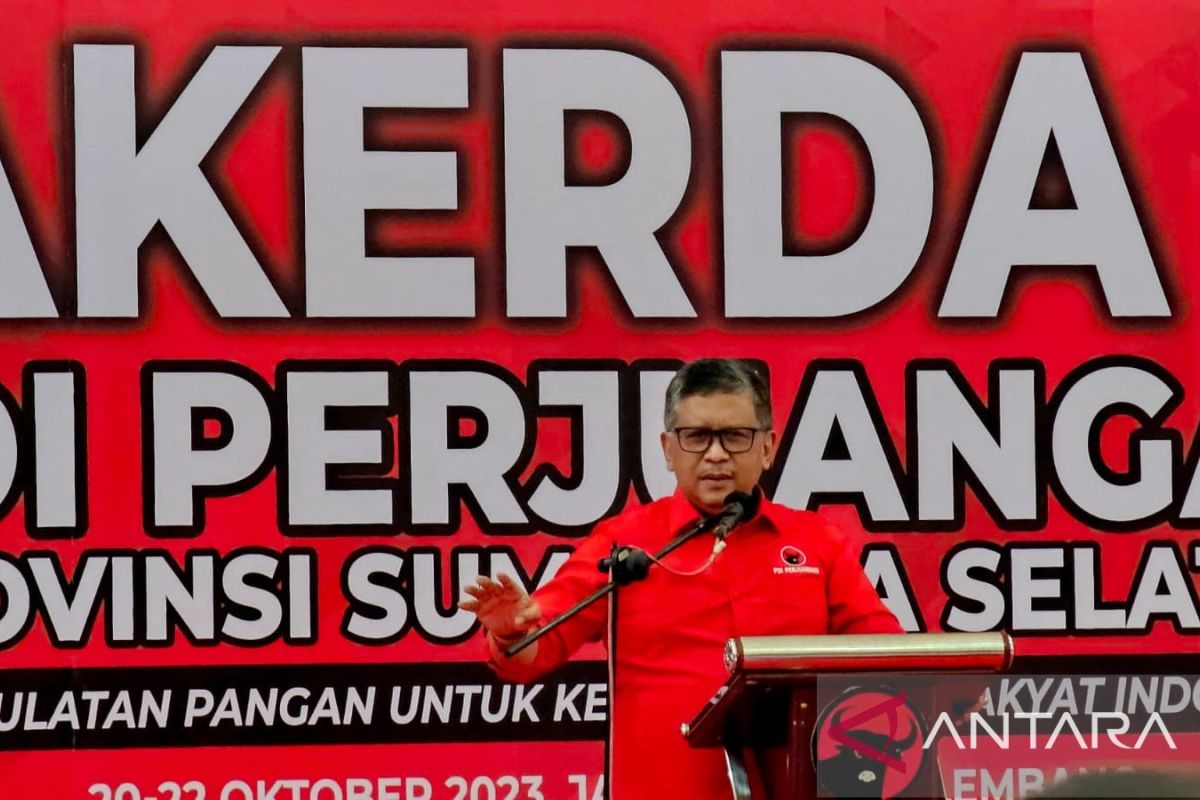 Gibran dikabarkan terbang ke Jakarta, Hasto : Tidak ada agenda pertemuan dengan PDIP