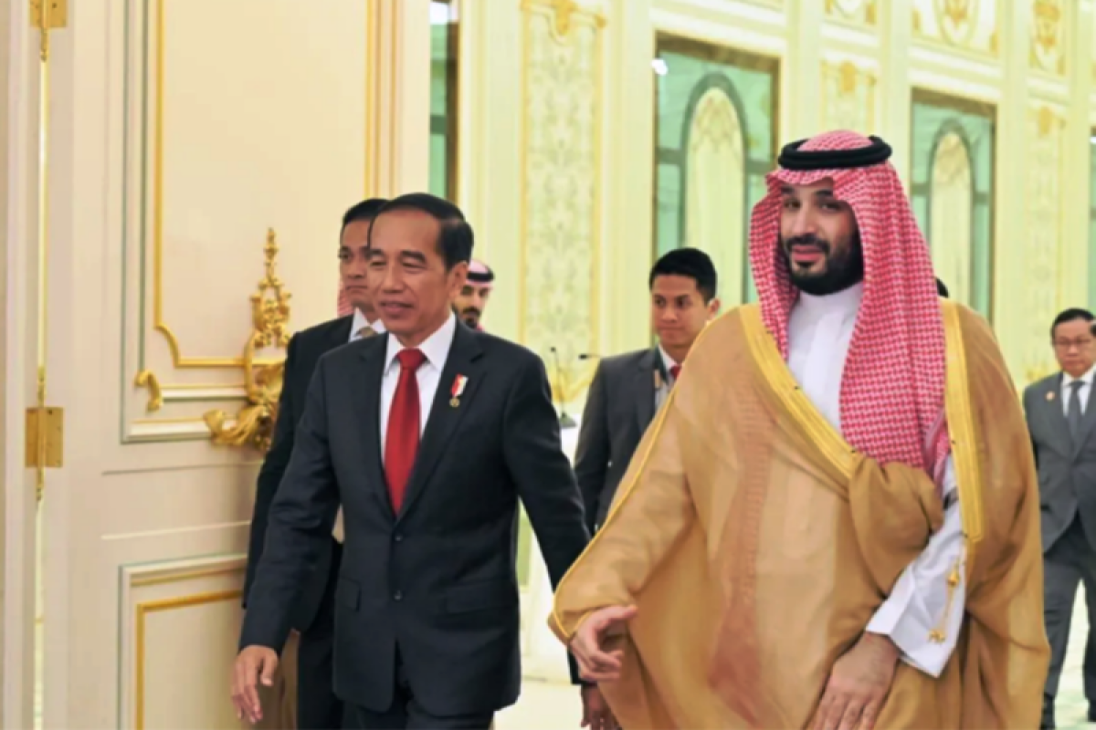 Jokowi ajak Arab Saudi bersama-sama hentikan eskalasi konflik di Gaza
