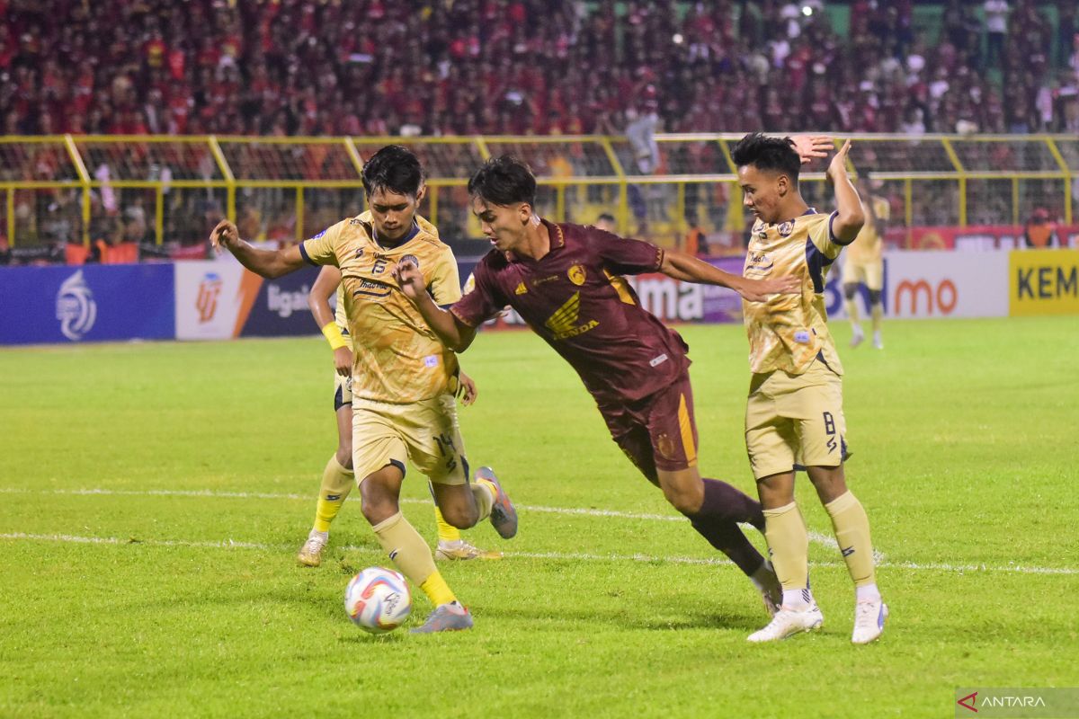 Liga 1 Indonesia - PSM Makassar  imbangi Rans 1-1