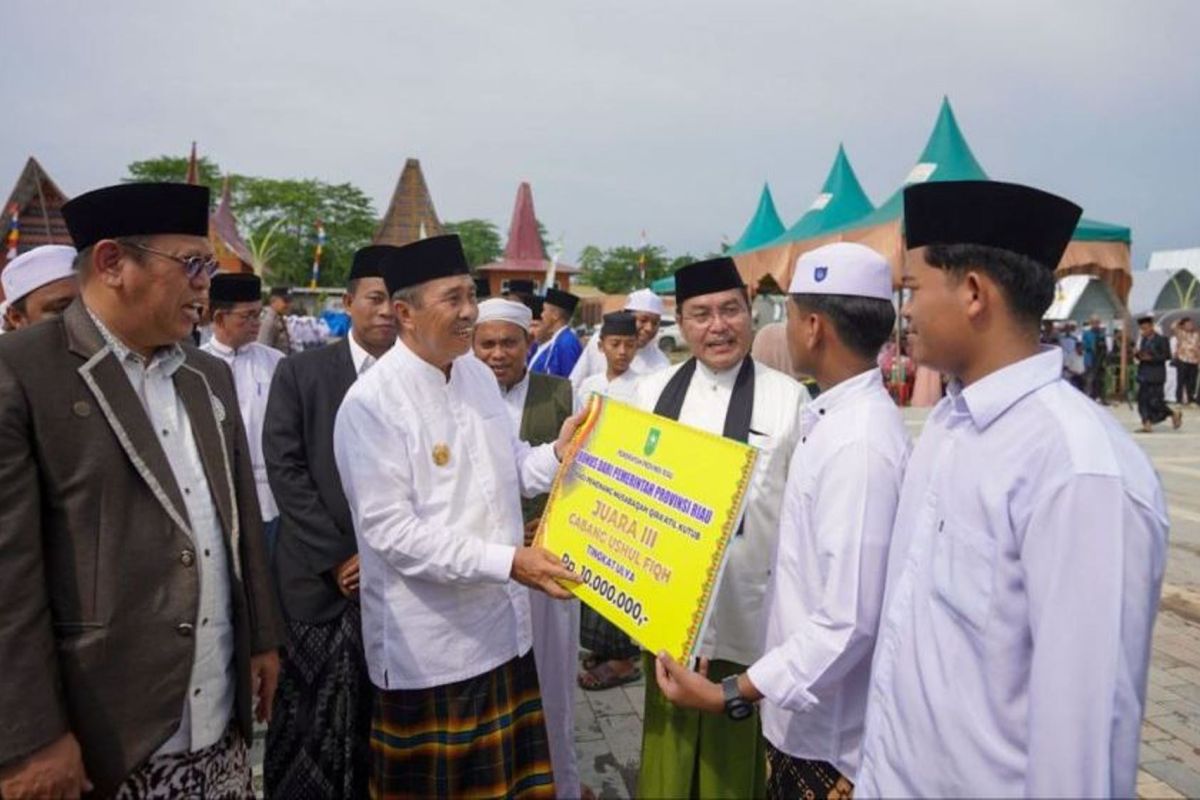 Gubernur: Pesantren Riau harus terus meningkatkan kualitas 