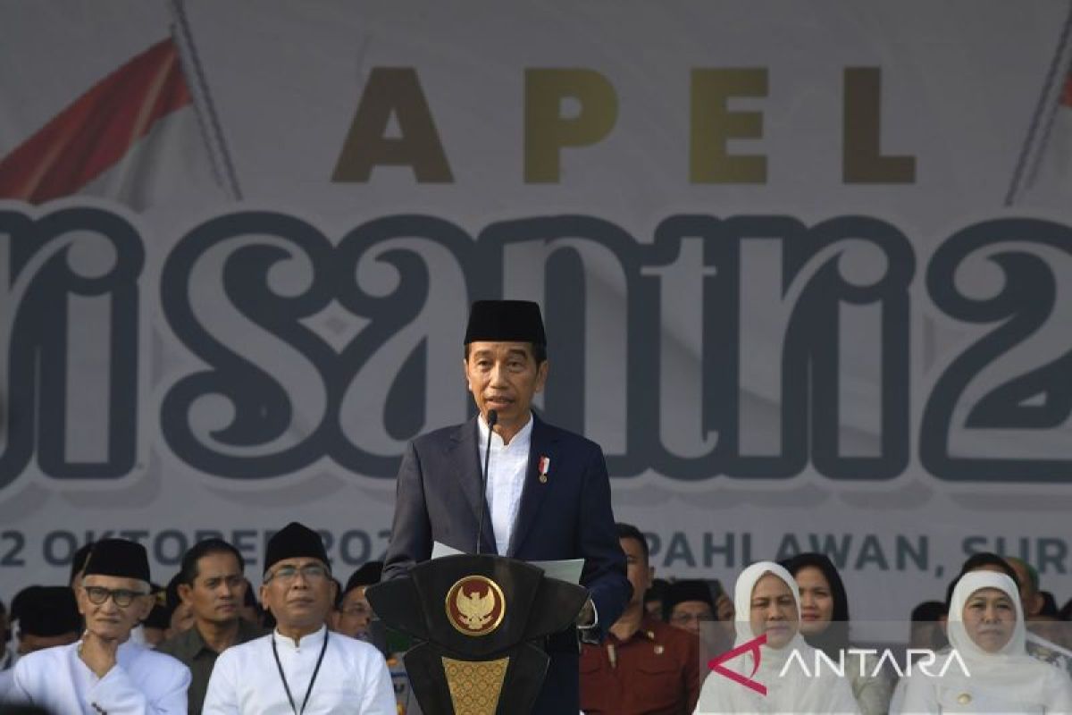 Jokowi minta semangat hari santri dipegang teguh pada konteks kekinian