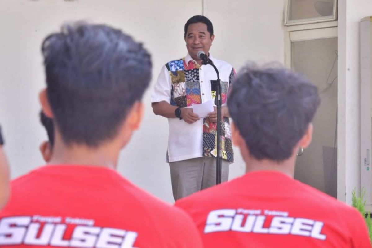 Pj Guberbur Sulsel melepas atlet panjat tebing menuju Pra PON di Semarang
