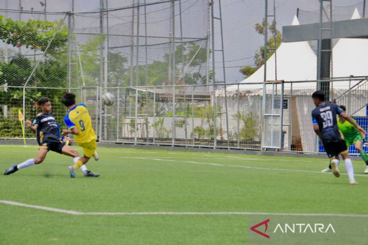 Barito Putera U-18 bermain imbang dengan Dewa United FC