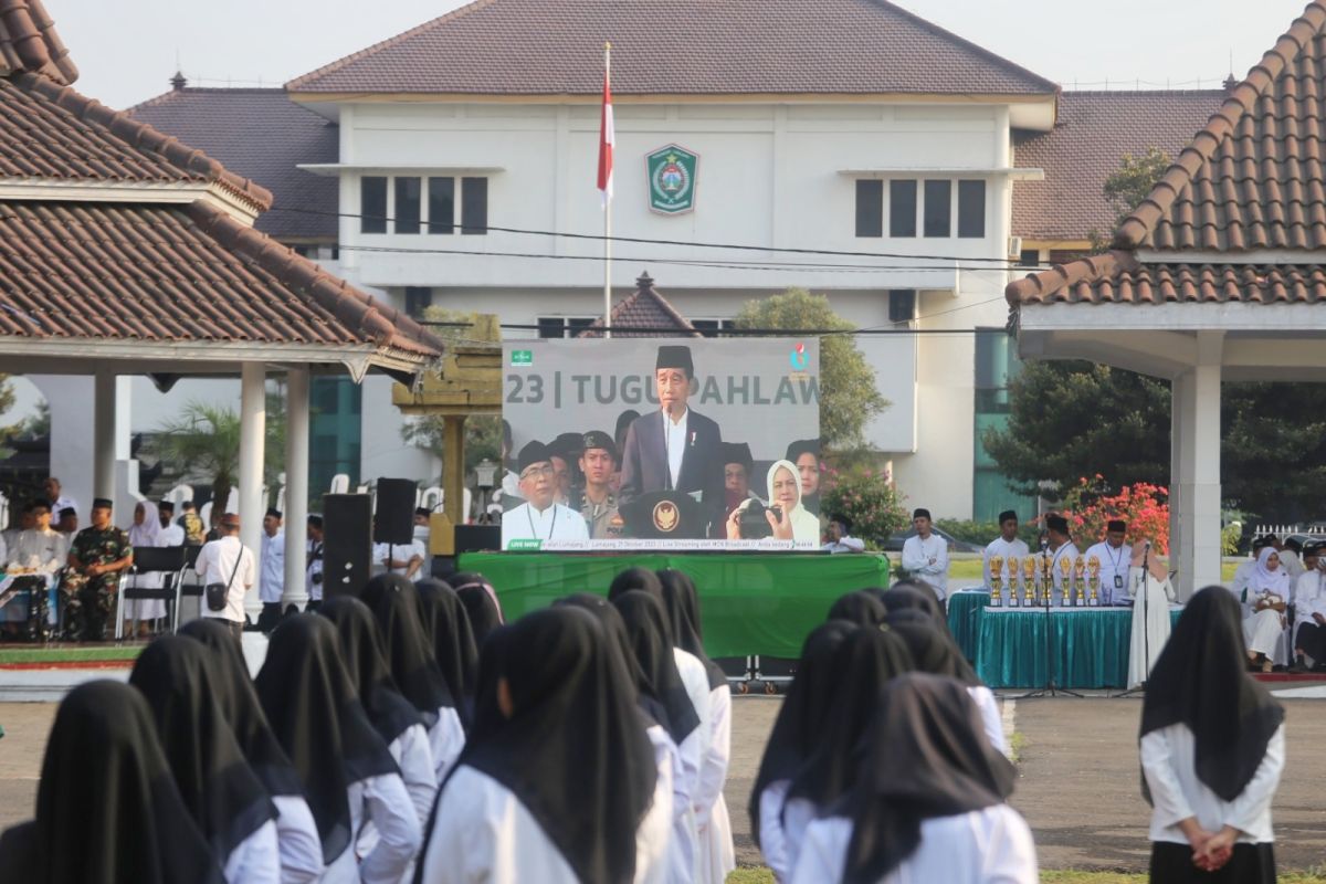 Pj Bupati: Pembangunan di Lumajang tak lepas  dari peranan ulama-santri