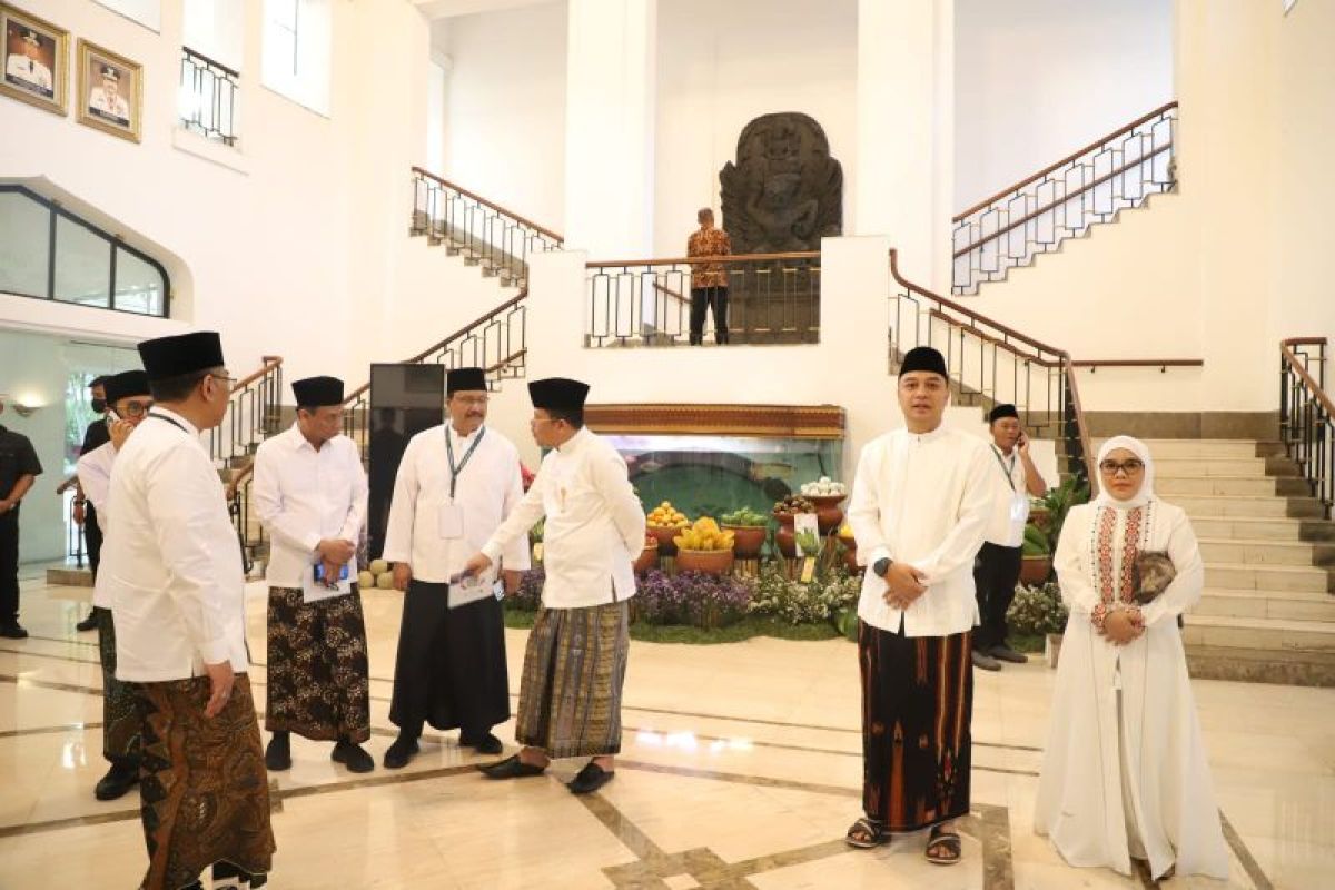 Cak Eri berkomitmen kembangkan pondok pesantren di Surabaya