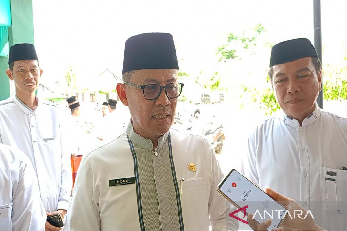 Pj Bupati ajak para santri di Bartim terus berjuang memajukan pembangunan