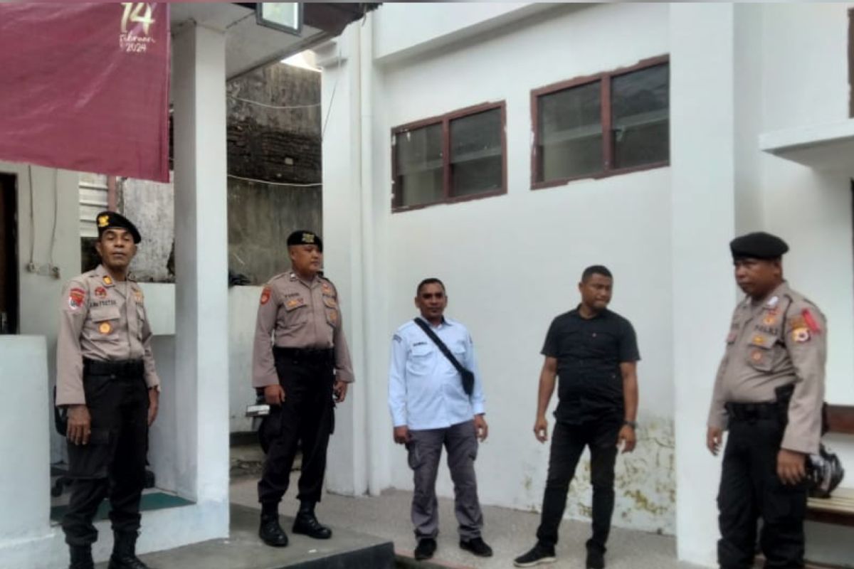 Polda Maluku mulai lakukan pengamanan  di Kantor KPU dan Bawaslu