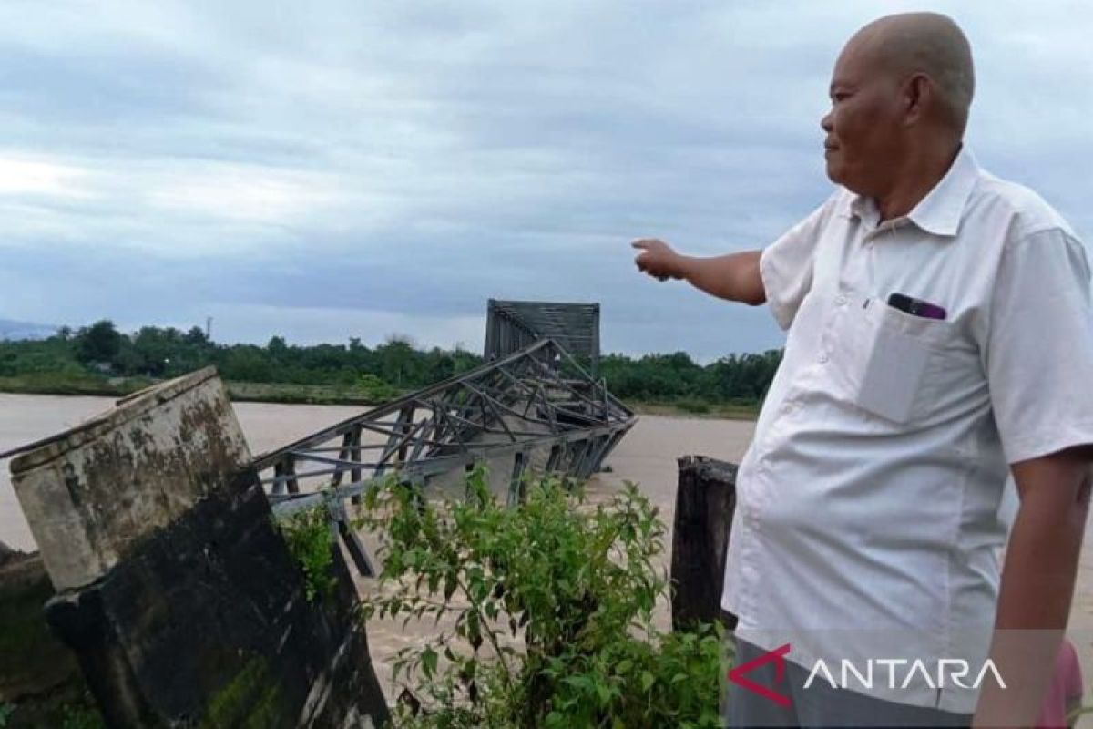 BPBD Nagan Raya siapkan rakit penyeberangan paska putusnya jembatan