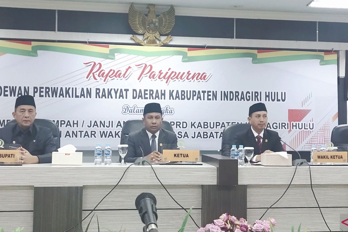 Wakil Ketua DPRD Inhu pimpin rapat paripurna PAW anggota