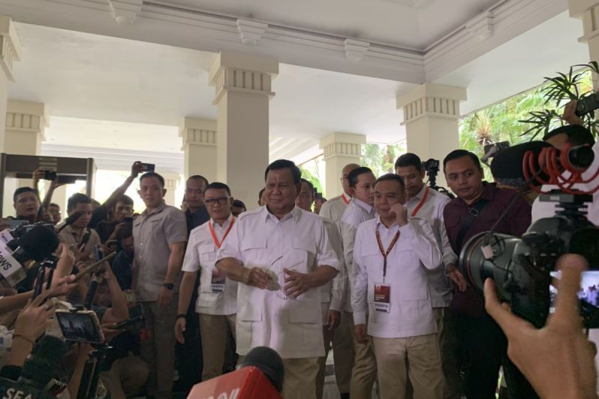 Prabowo bersyukur MK tolak gugatan batas usia maksimal capres-cawapres
