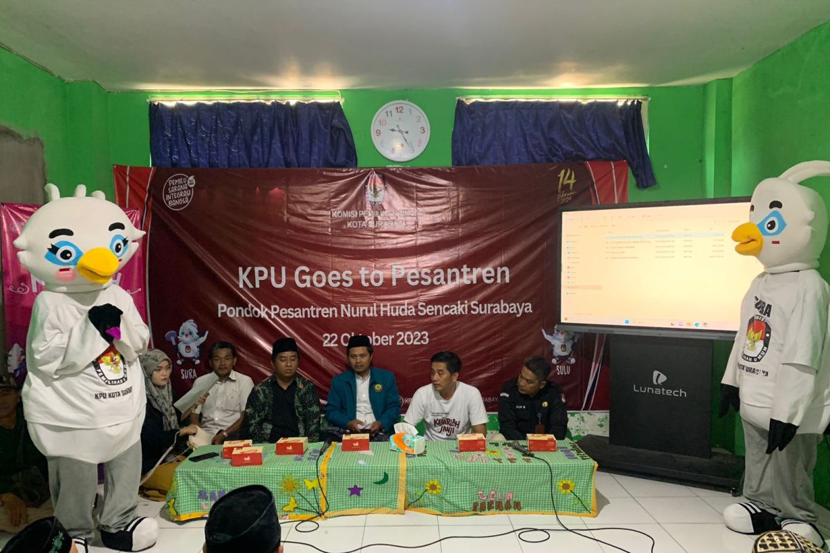KPU Surabaya sosialisasi pemilu lewat nobar film Kejarlah Janji