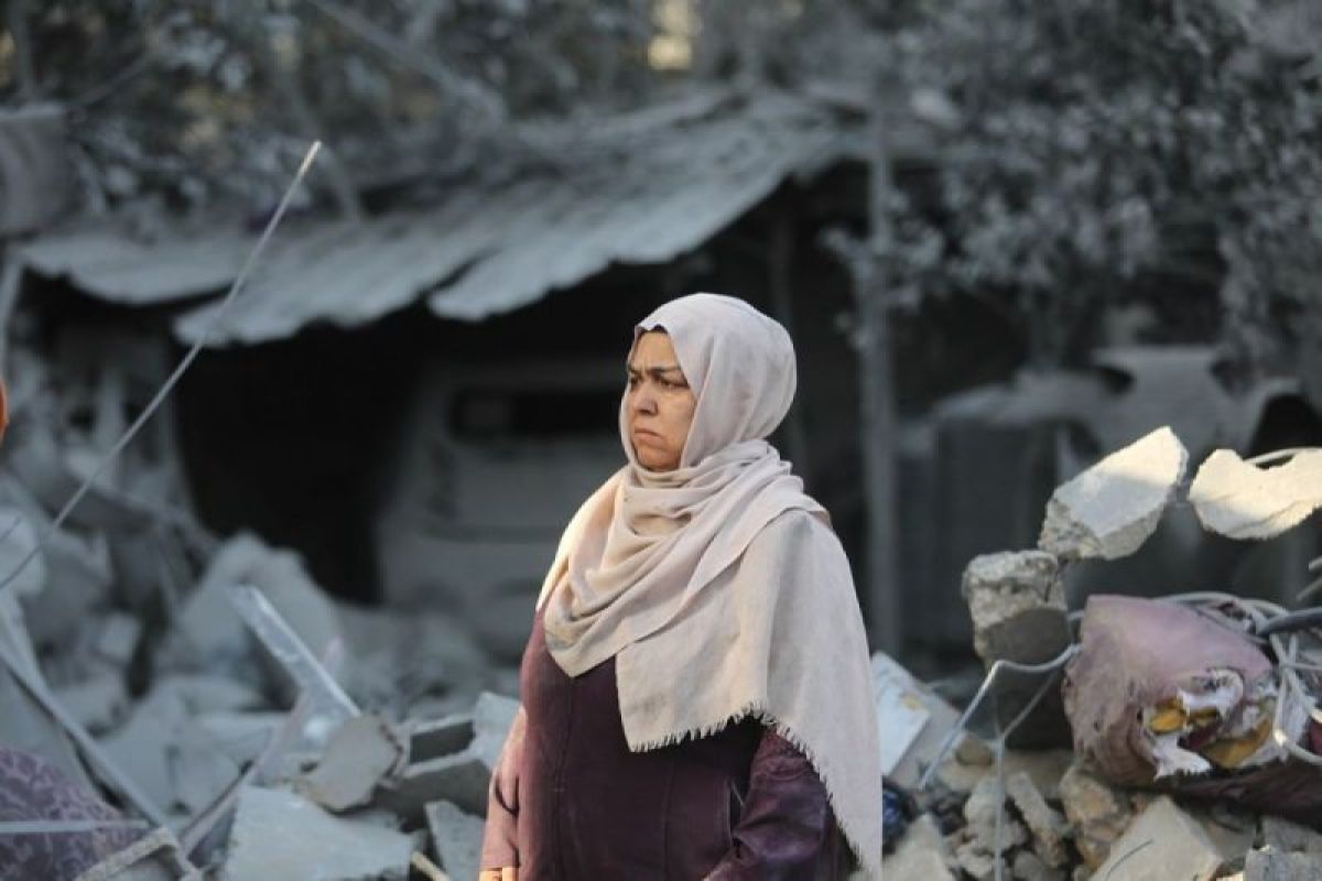 Separuh hunian di Gaza rusak total akibat serangan udara Israel