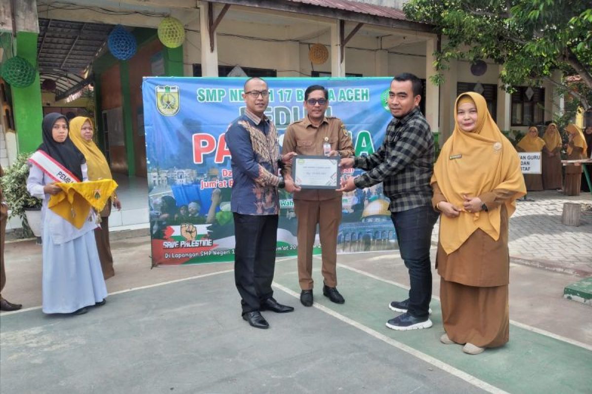 Siswa SMP di Banda Aceh galang dana untuk rakyat Palestina