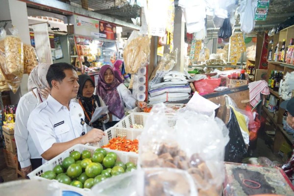 Dishanpan Kota Semarang pantau kenaikan harga gula dan cabai