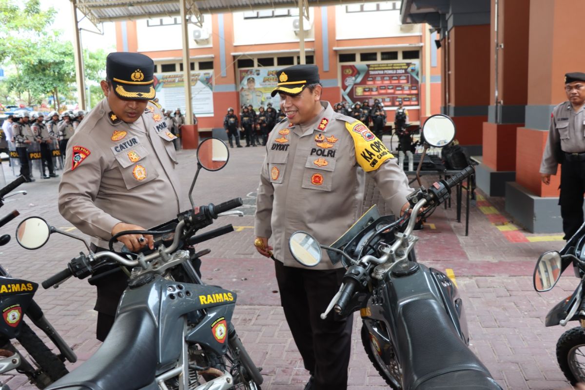 Polres Kudus cek kelaikan kendaraan dan peralatan dalmas jelang  pemilu