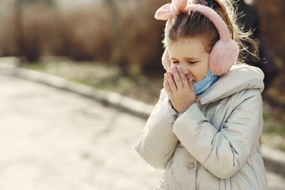 Dokter jelaskan penanganan untuk batuk pilek biasa pada anak