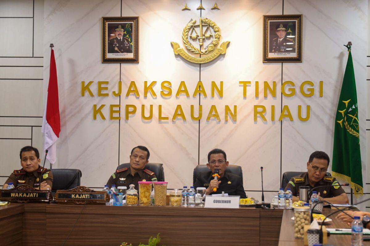 Gubernur Ansar ajak kepala desa manfaatkan program "Jaga Desa"