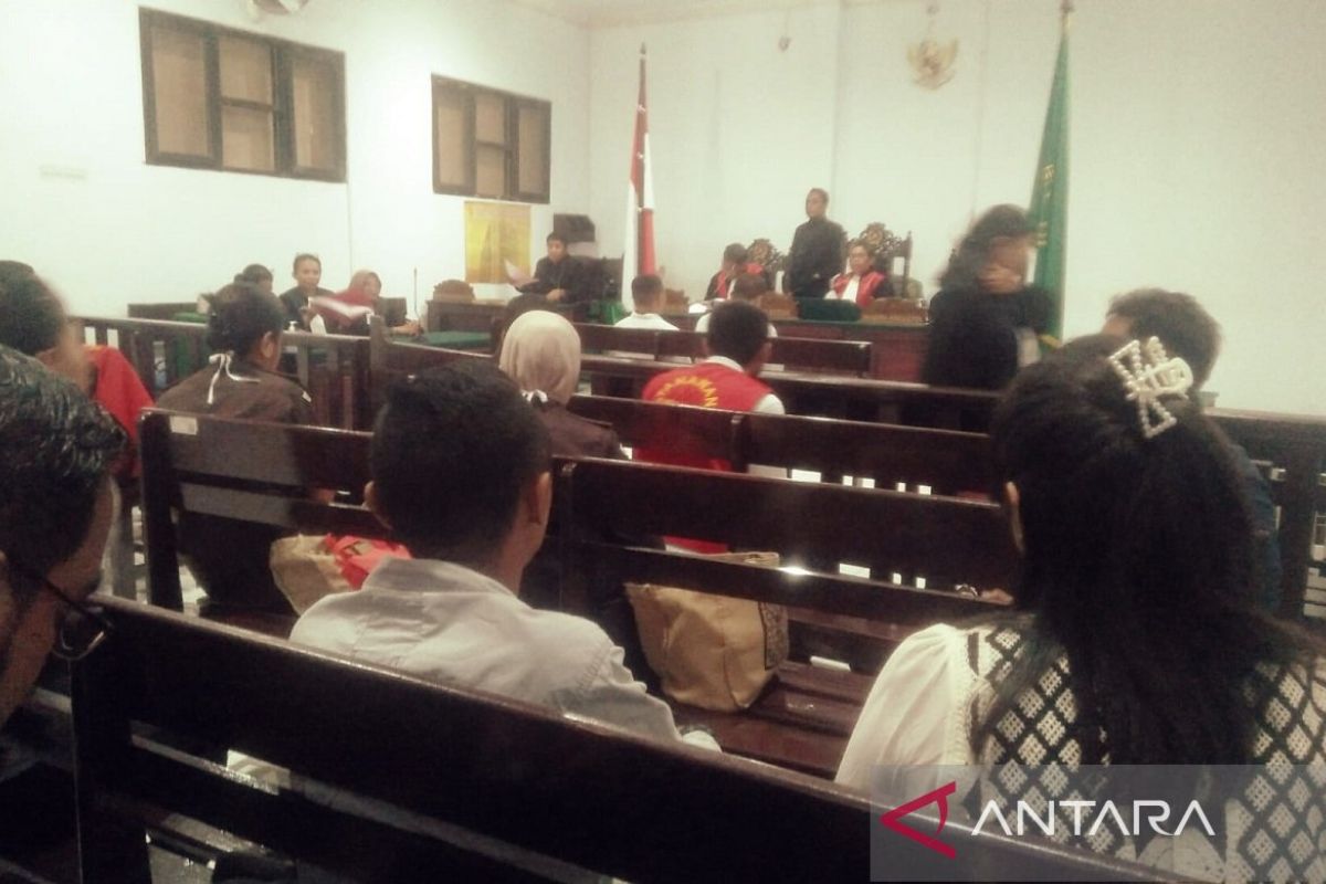 Hakim Ambon vonis paman setubuhi keponakan 14 tahun penjara