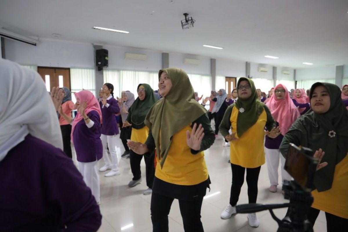 Pemkot Kediri edukasi guru PAUD senam motorik anak