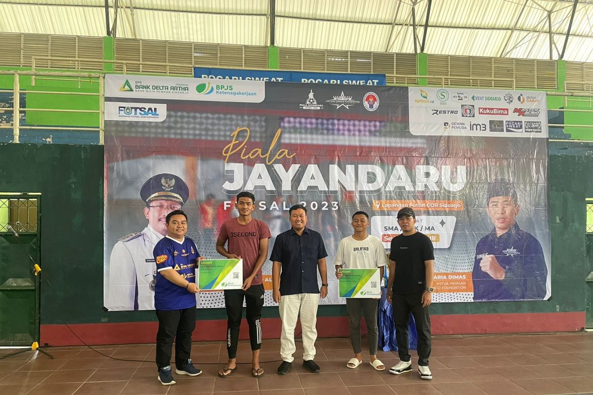 BPJamsostek beri perlindungan peserta turnamen Futsal Piala Jayandaru Sidoarjo