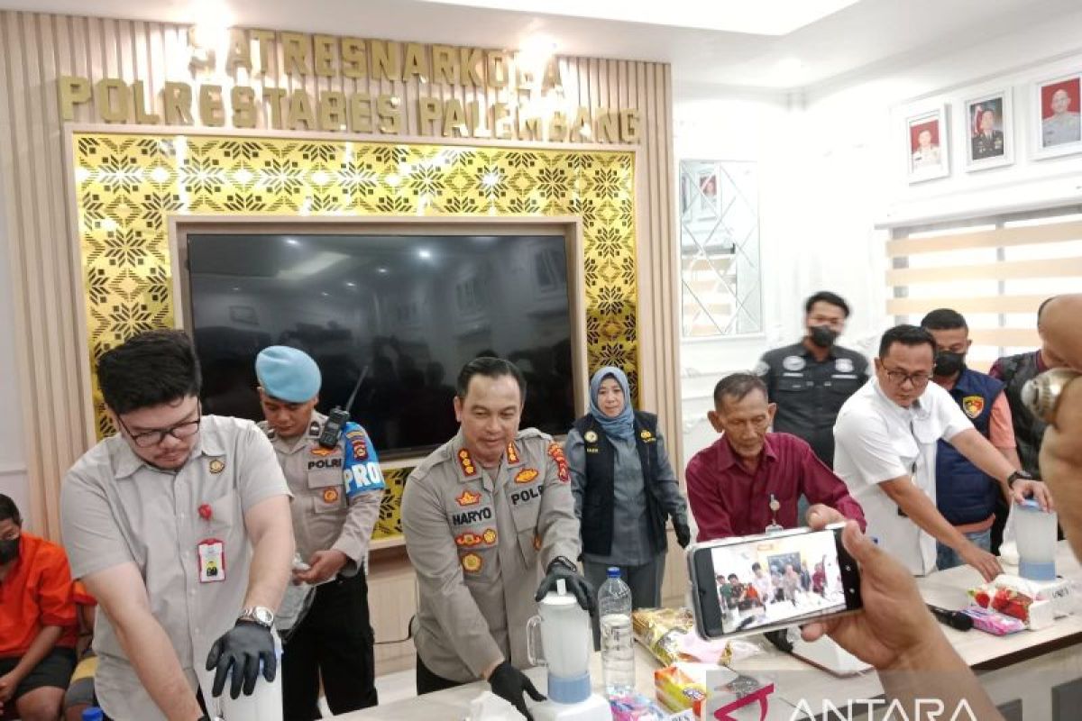 Polisi musnahkan 6,5 kilogram sabu-sabu di Palembang