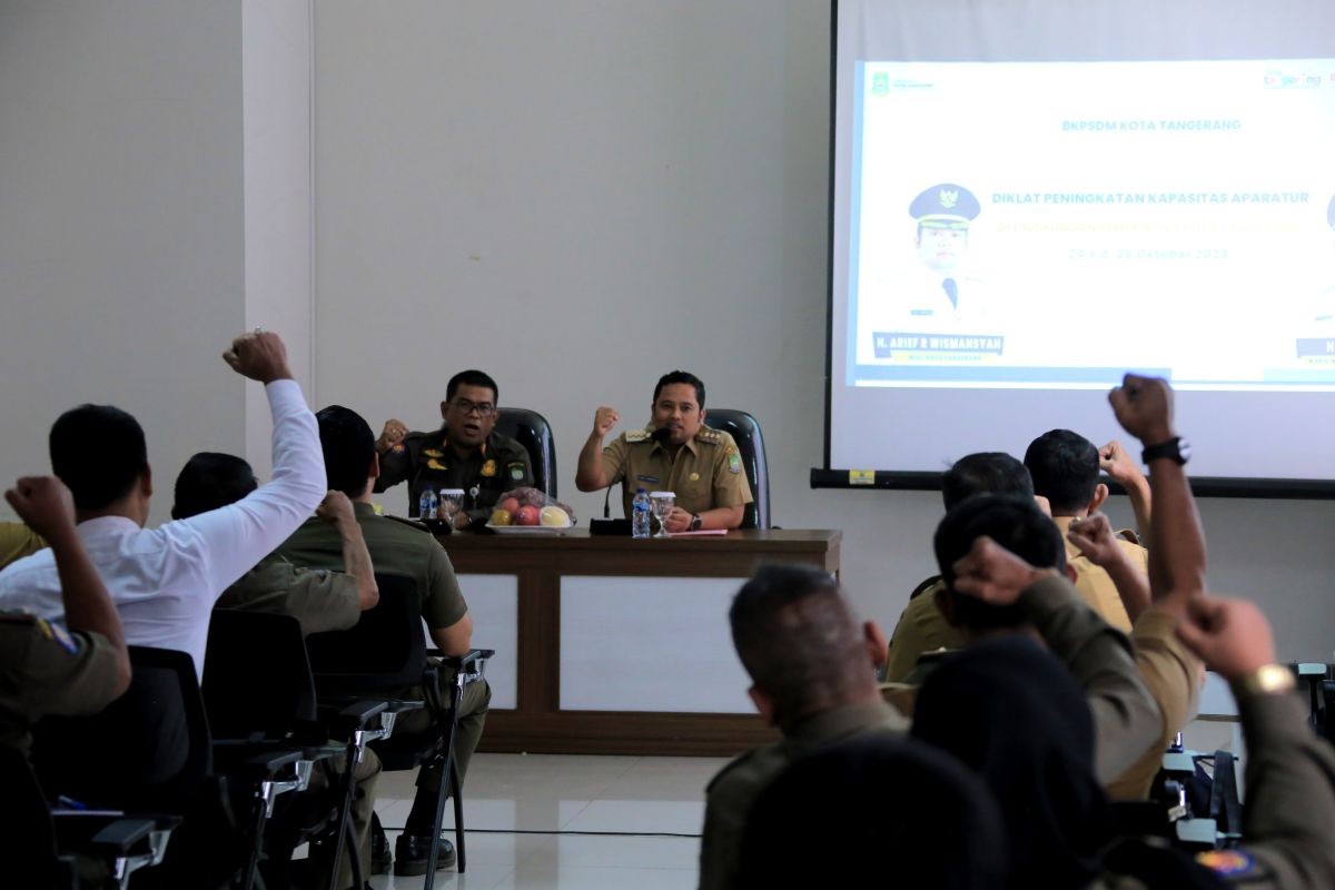 Wali Kota Tangerang minta PPNS pelajari komunikasi persuasif dan argumentatif